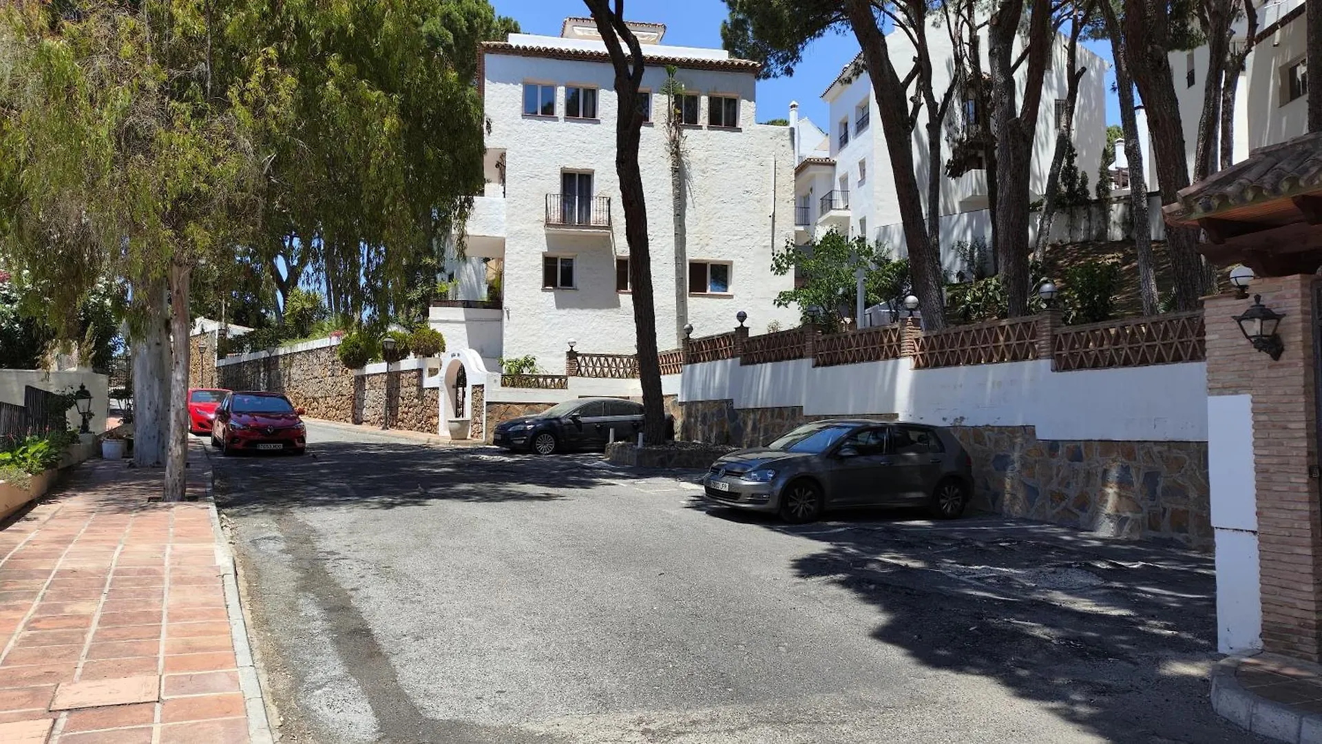 Pinos Aloha Marbella 아파트